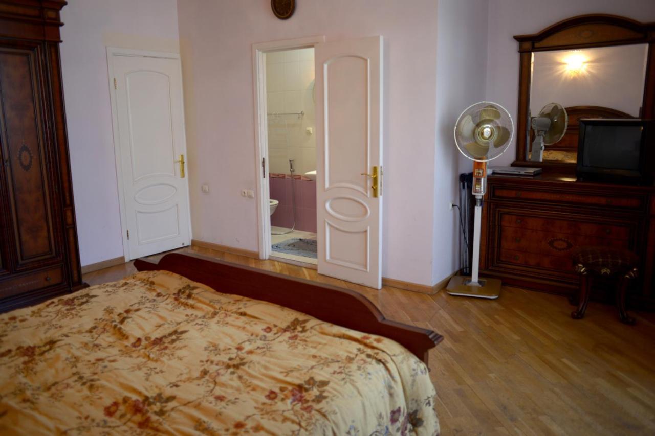 Bright And Modern 4Br Apartment - Center Of Ереван Екстериор снимка