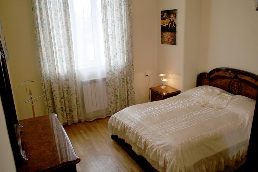 Bright And Modern 4Br Apartment - Center Of Ереван Екстериор снимка